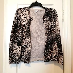 EUC Croft&Barrow button down sweater Size L.